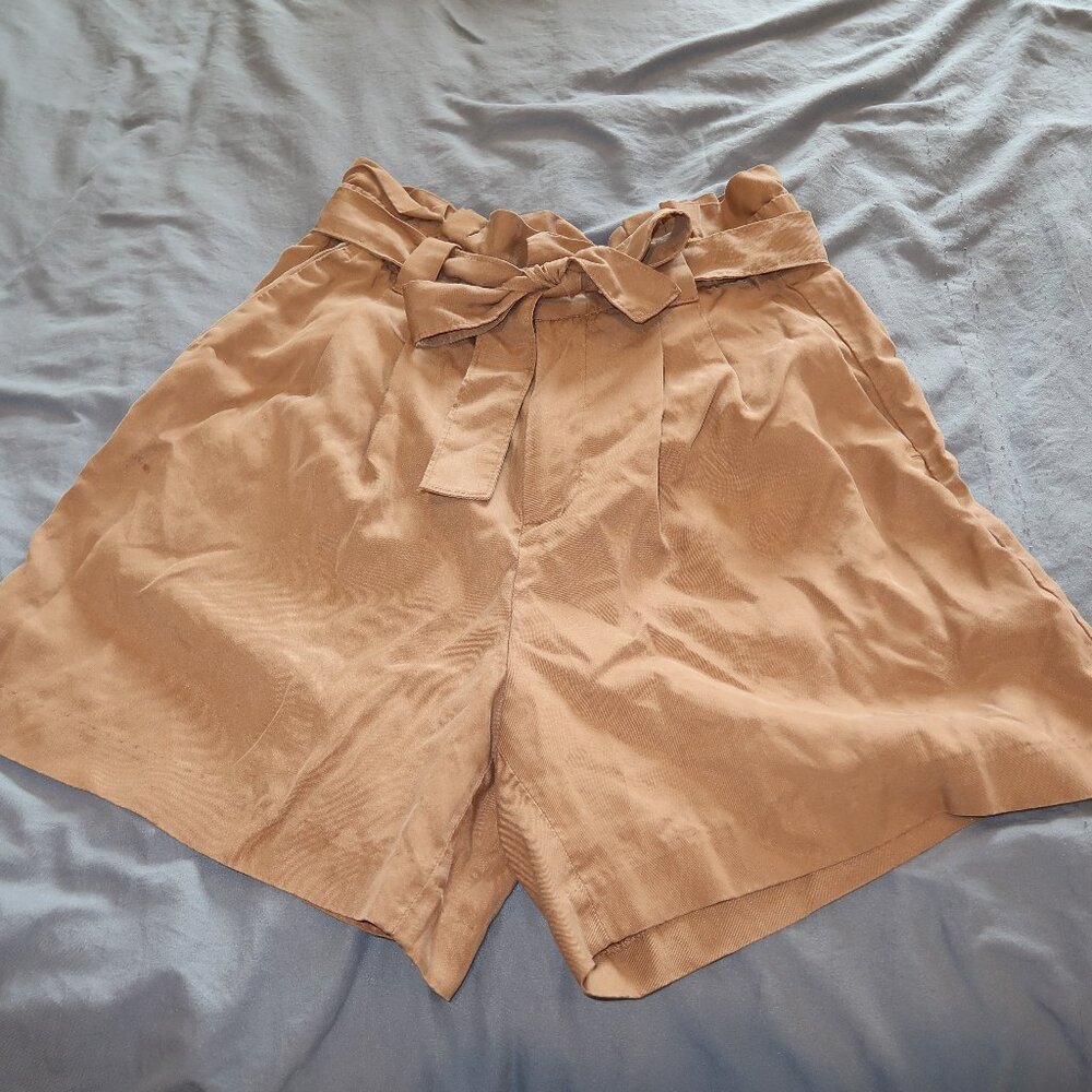 Banana Republic High Rise Shorts with Bow